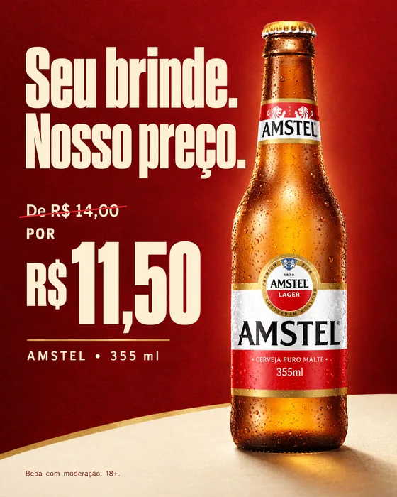 Pieza promocional de Amstel con una botella, precio y fondo rojo.